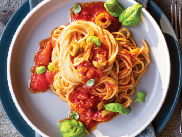 Spaghetti with Harissa Tomato Sauce | Global Life Express